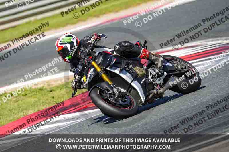 Circuito de Navarra;Spain;event digital images;motorbikes;no limits;peter wileman photography;trackday;trackday digital images